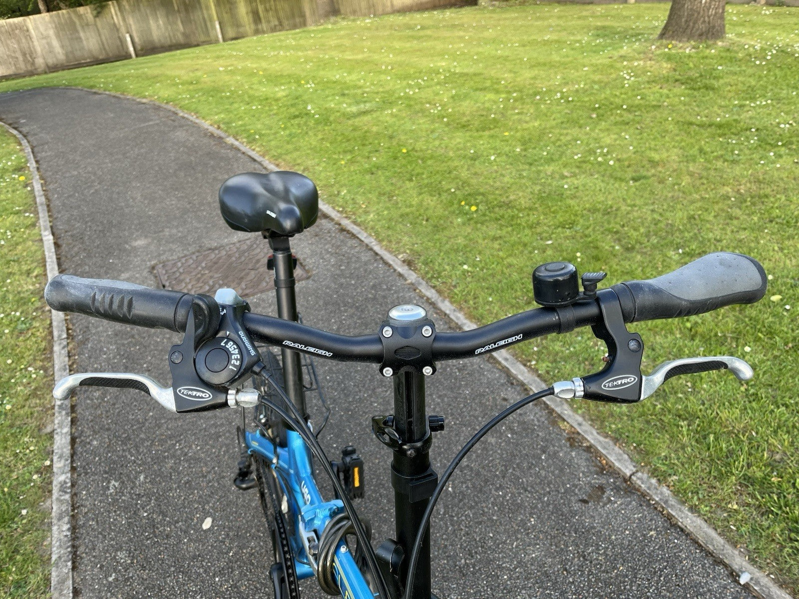 Raleigh Ugo Folding Bike - Blue. Great Deal. Go Cycle Around Your Area
