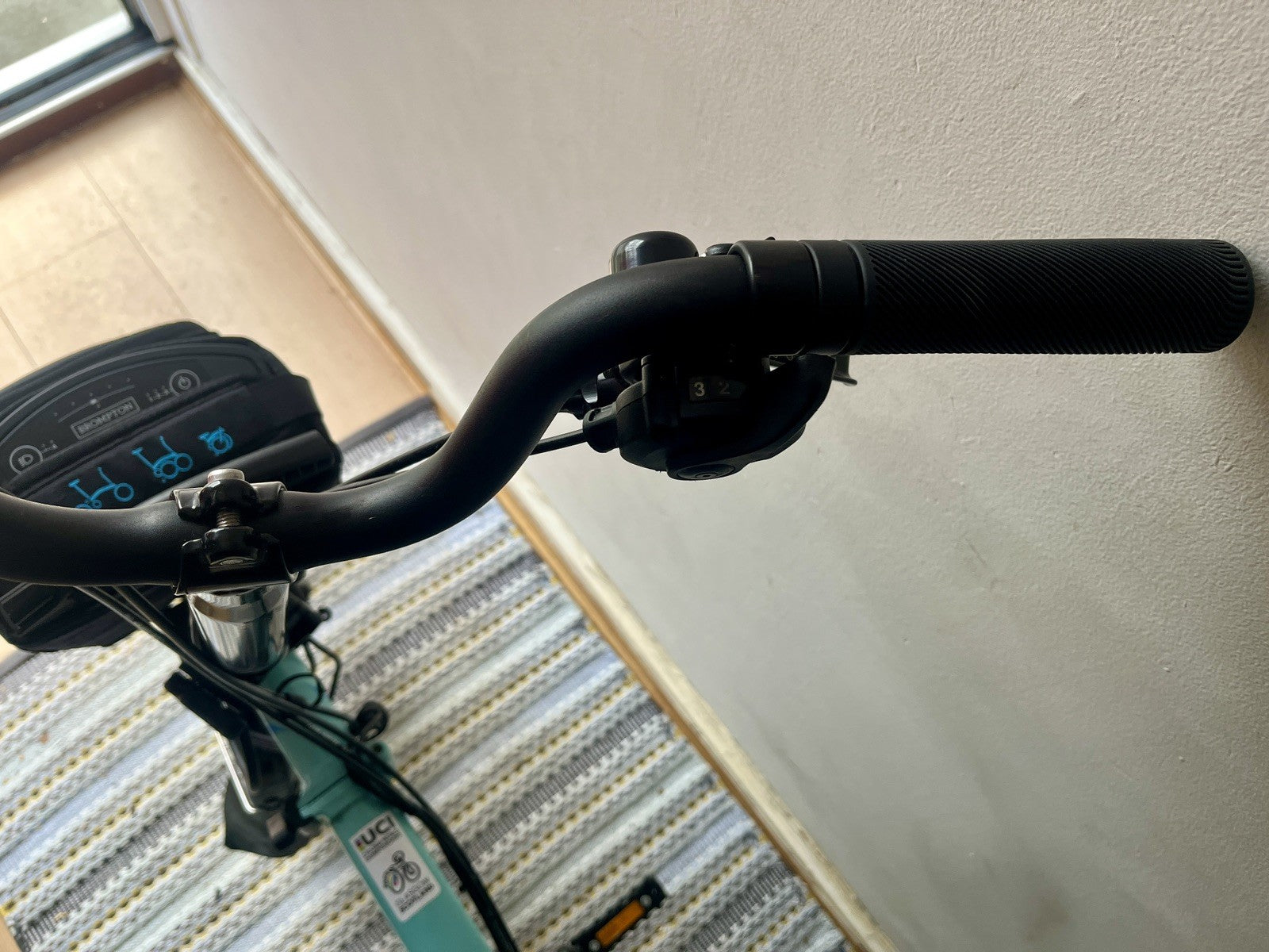 Brompton C Line Electrc 6-Speed, One-Size, Tiffany Blue in n/new condition