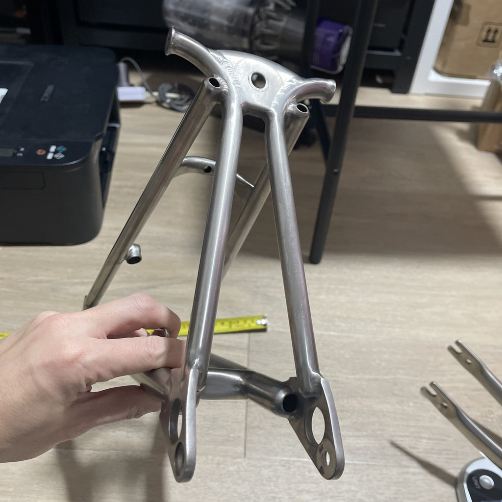 TITANIUM Brompton Rear Triangle + Fork Black SuperLight  Worldwide