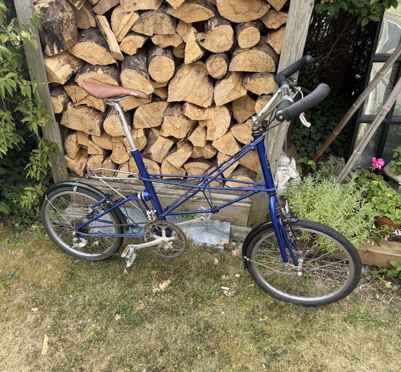 Alex Moulton Separable APB Bike with wishbone handlebars and bespoke day rack