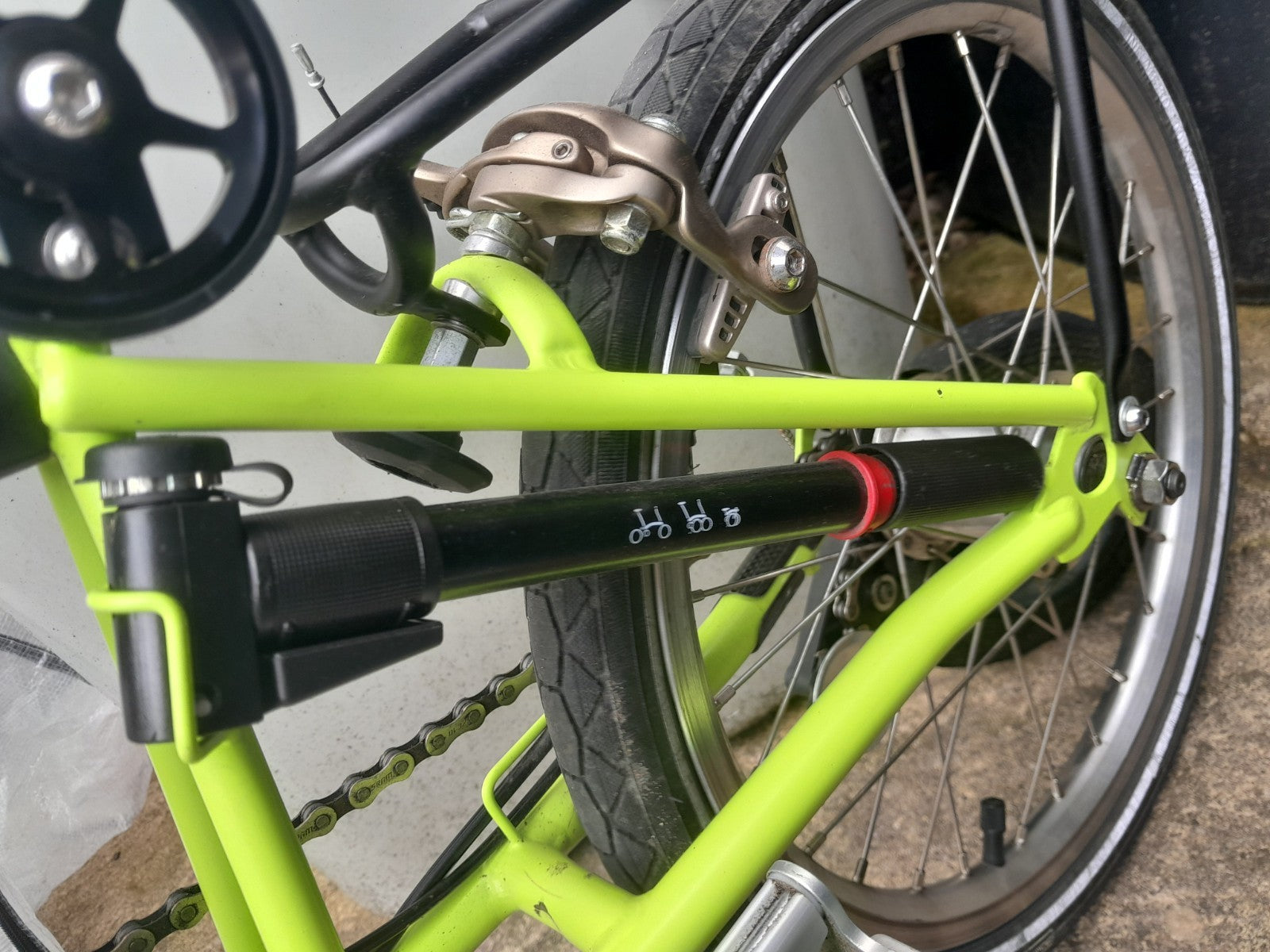 Brompton 3 speed custom matt black and lime lots of extras and upgrades