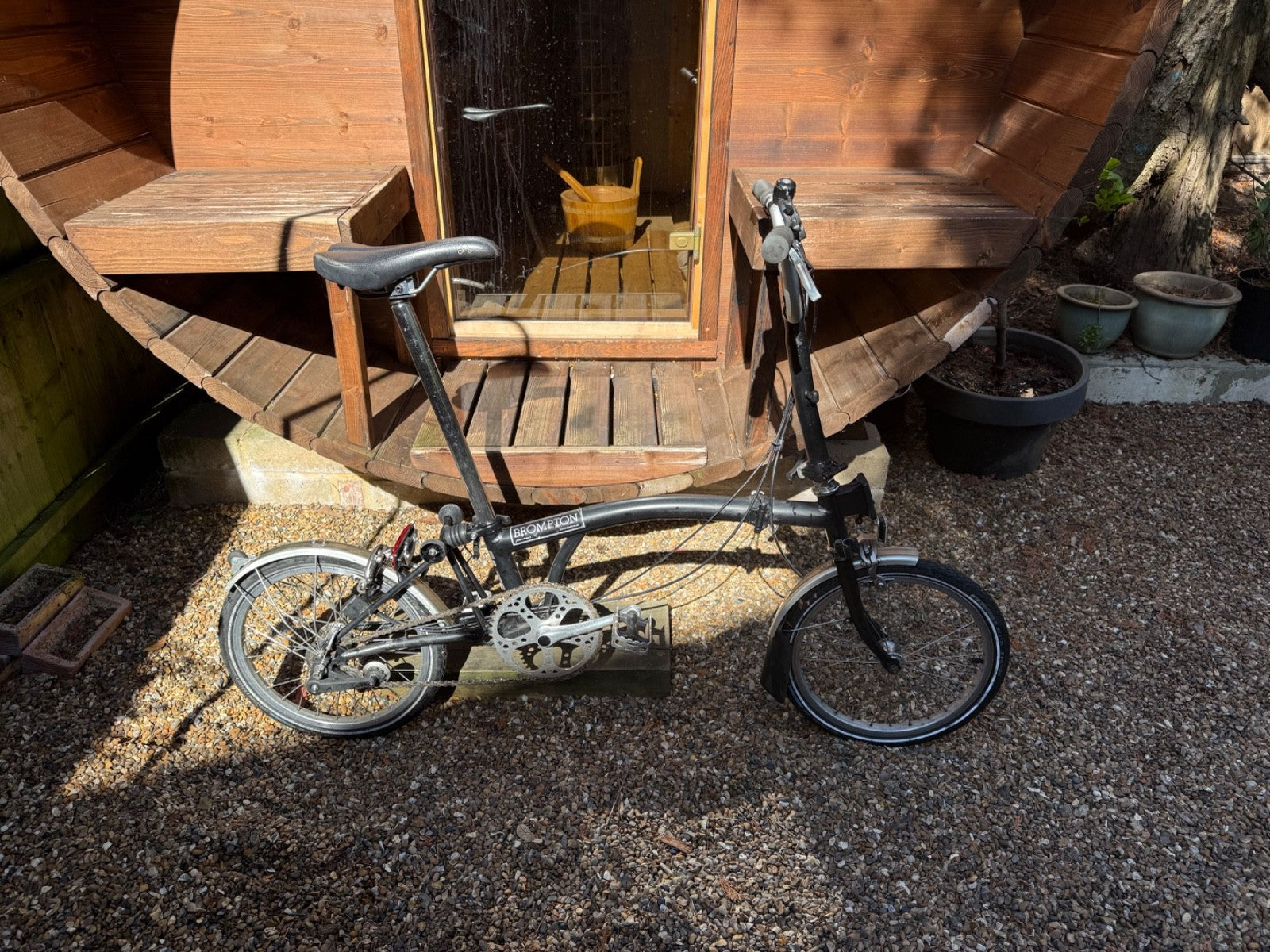 Iconic Brompton M6R Folding Bike 3 Speed Gloss Black The Ultimate London Commute