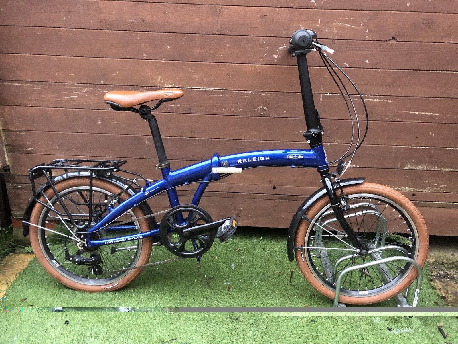 Raleigh Stowaway Folding Bike. 20” wheels. Good condition. 2023 Blue