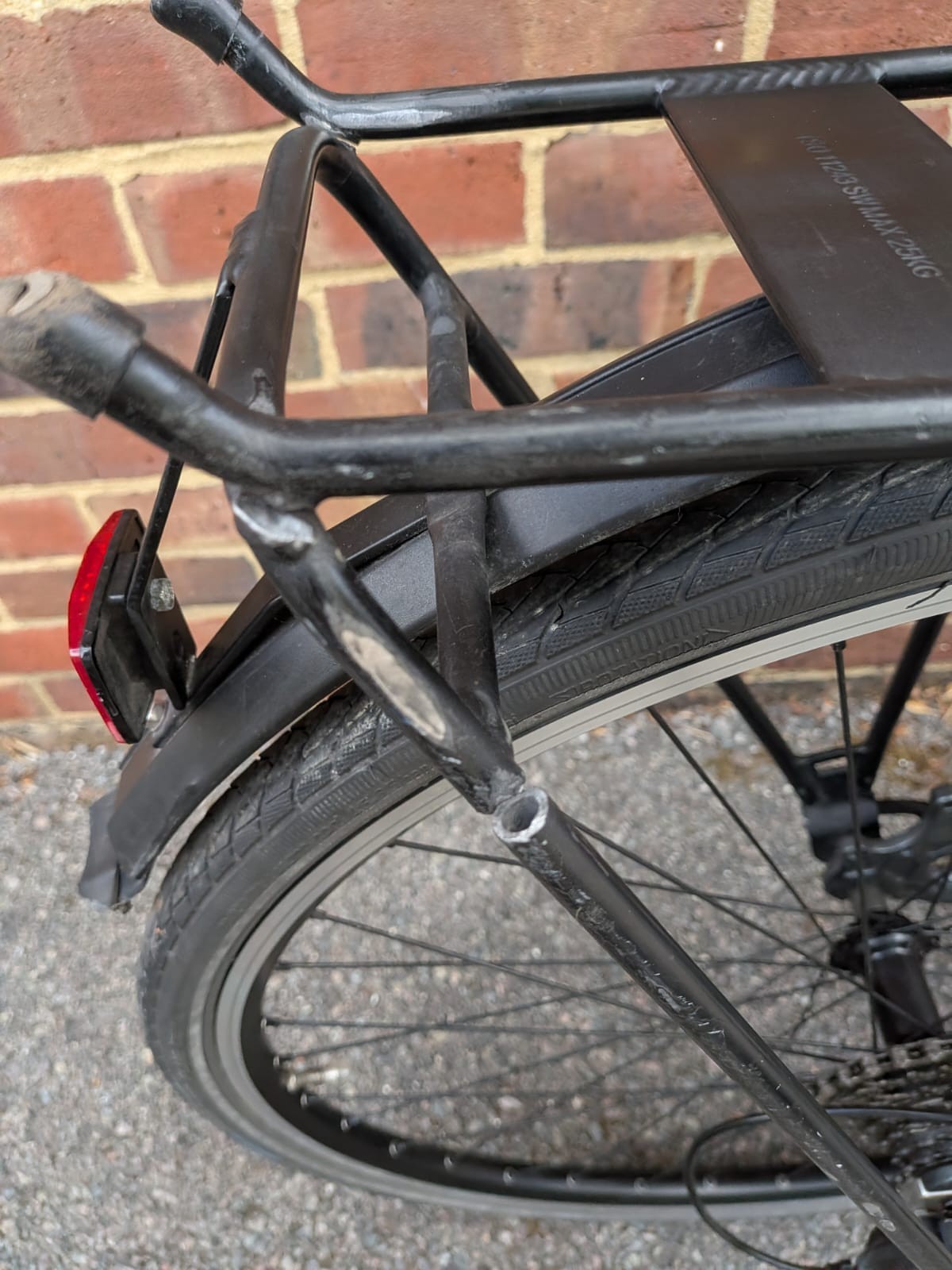 Montague Urban Full-Size Folding Hybrid Bike + Travel Bag (Broken Rear Rack)