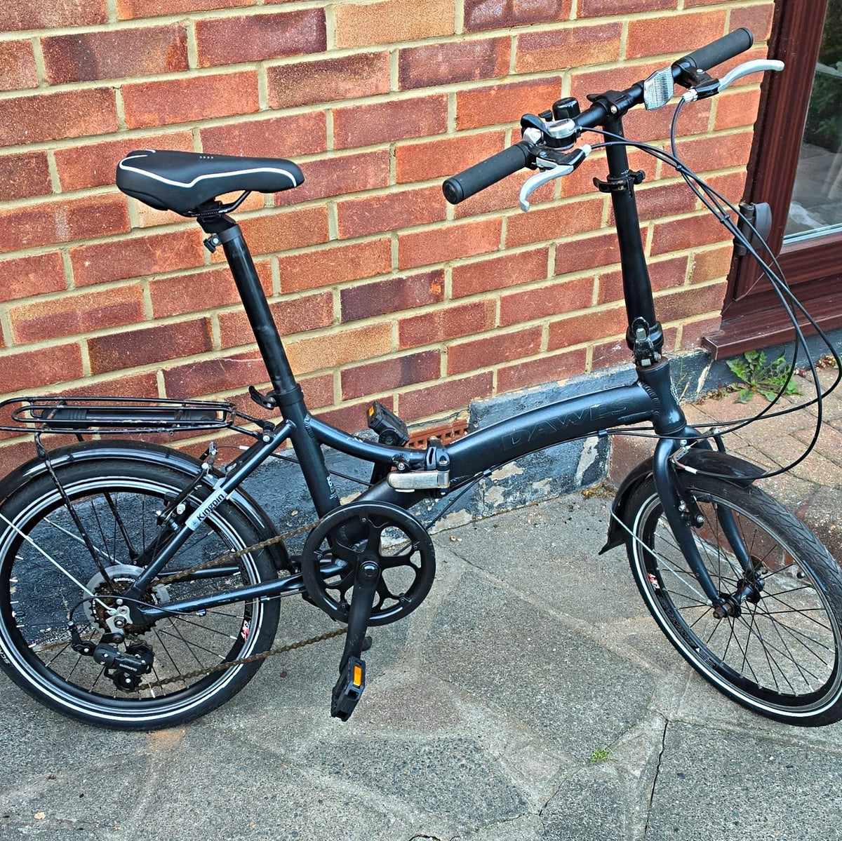 Dawes Kingpin 606 Aluminium 20in Folding Bike Black 7-Speed V-Brake Rack