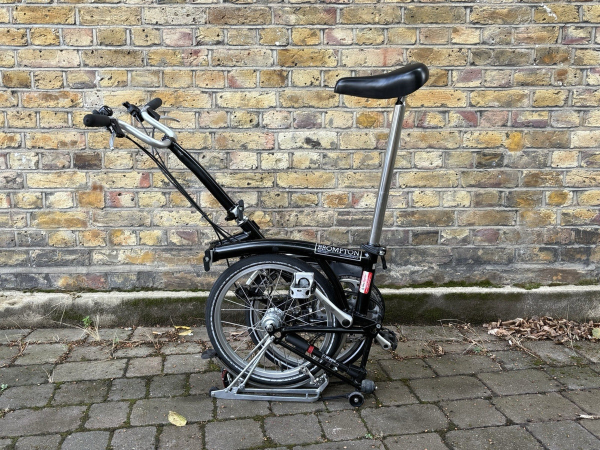 Brompton M6R Folding Bike 6-Speed - Black, w/ Mudguards and Rack - GC