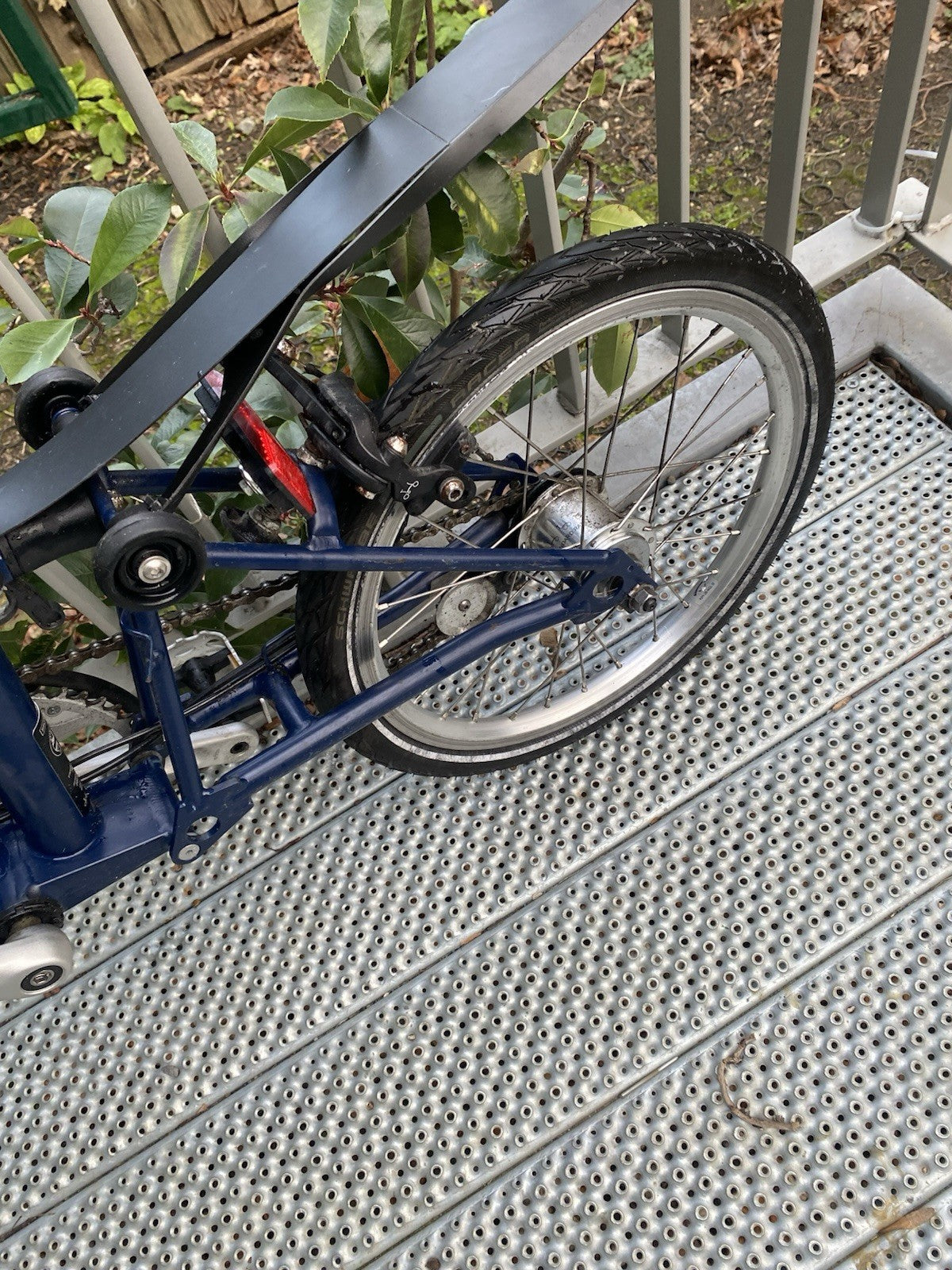 Brompton 3HL Navy 2020 Excellent Condition Seldom used