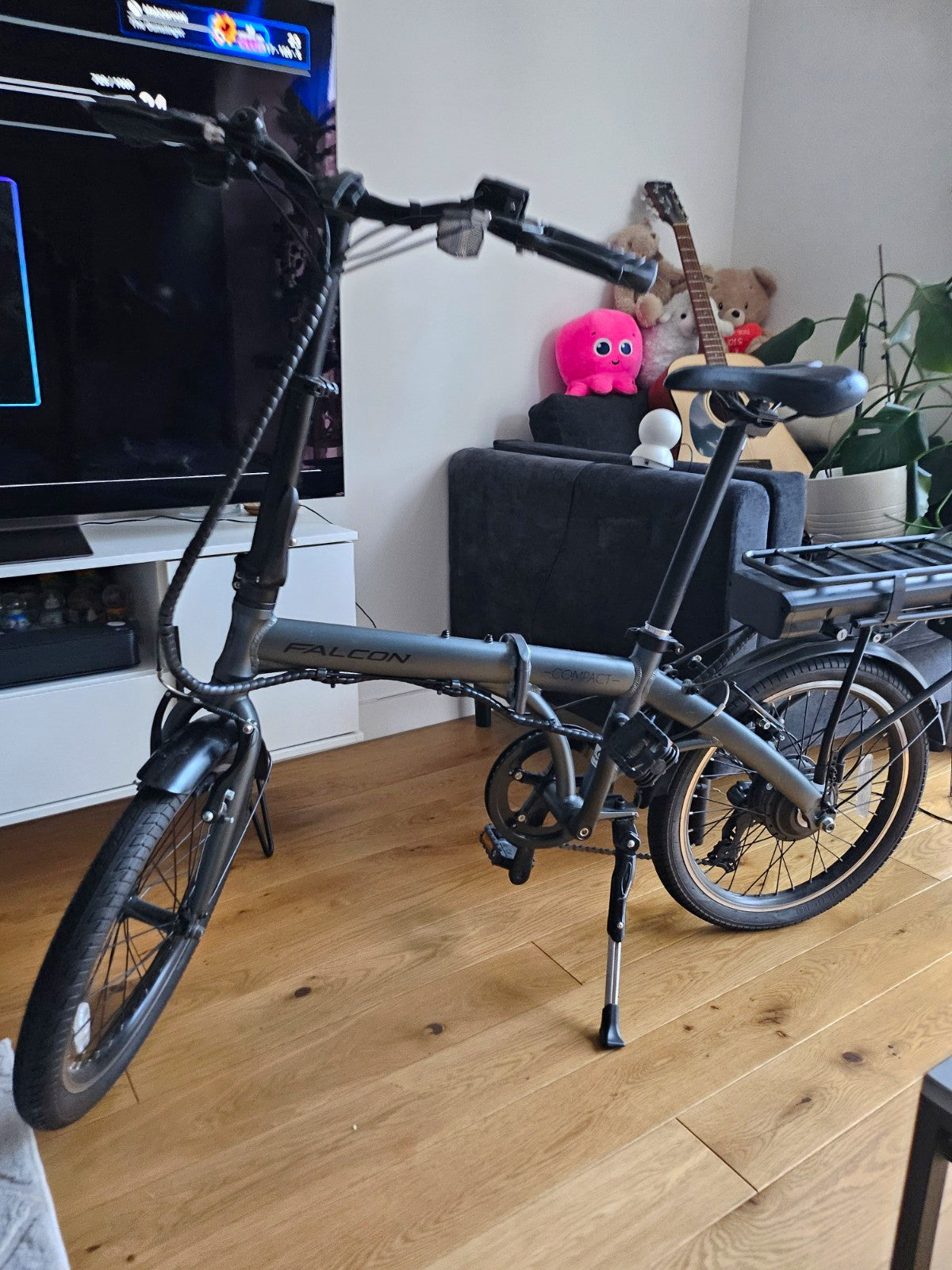 Falcon Folding Bike 16in 2-Speed Grey Rear Rack Kickstand