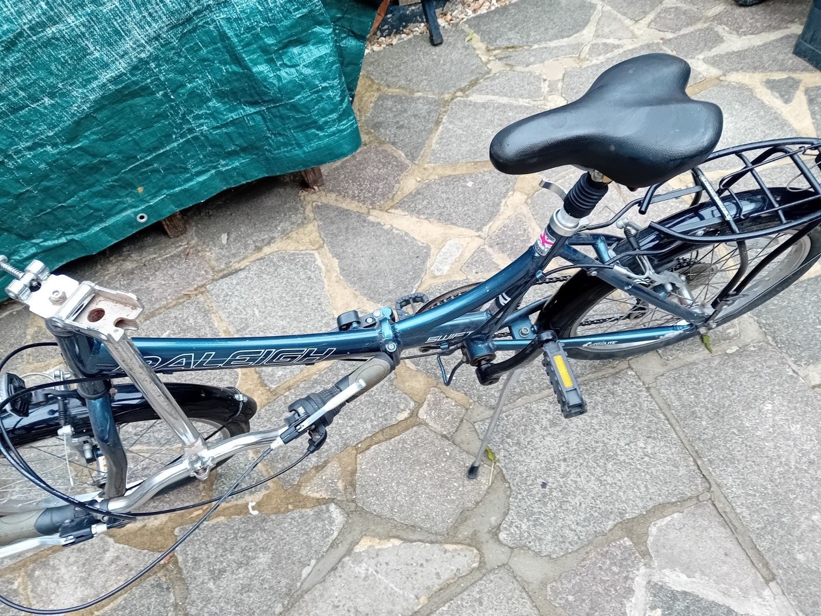 Raleigh Swift Folding Bike