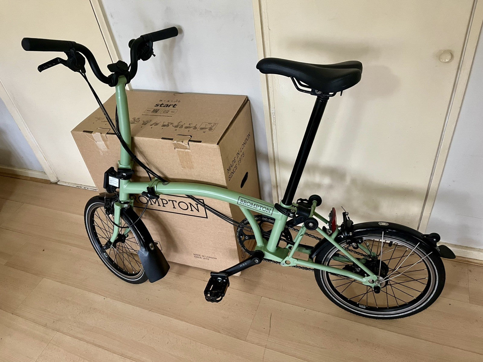 Brompton C Line Explore, 6-Speed, Matcha Green, Black Ed, Mid Handlebar, 2024