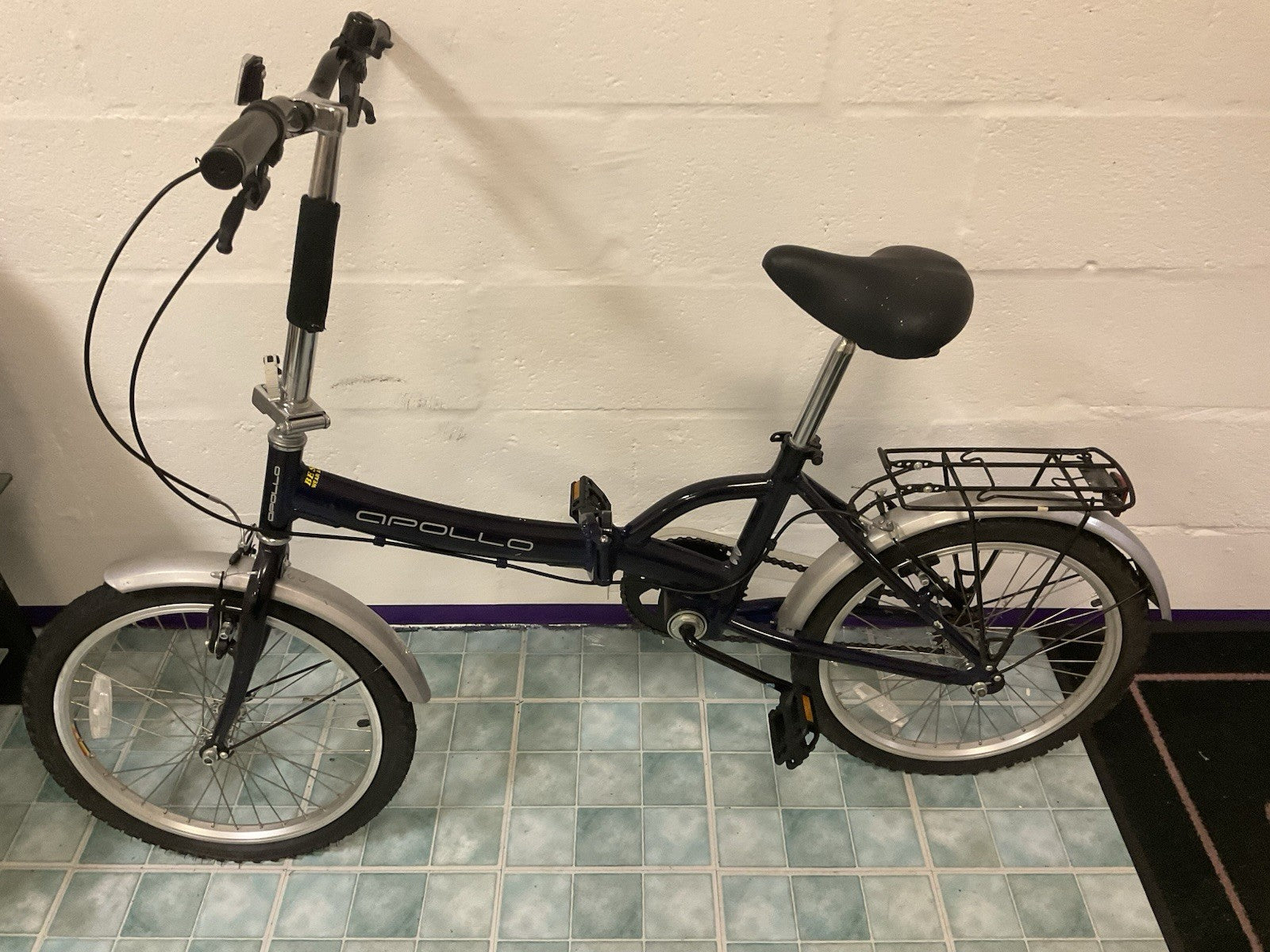 Pair of Apollo 20in Folding Bike Blue/Silver, Rear Rack, Mudguards & Reflectors