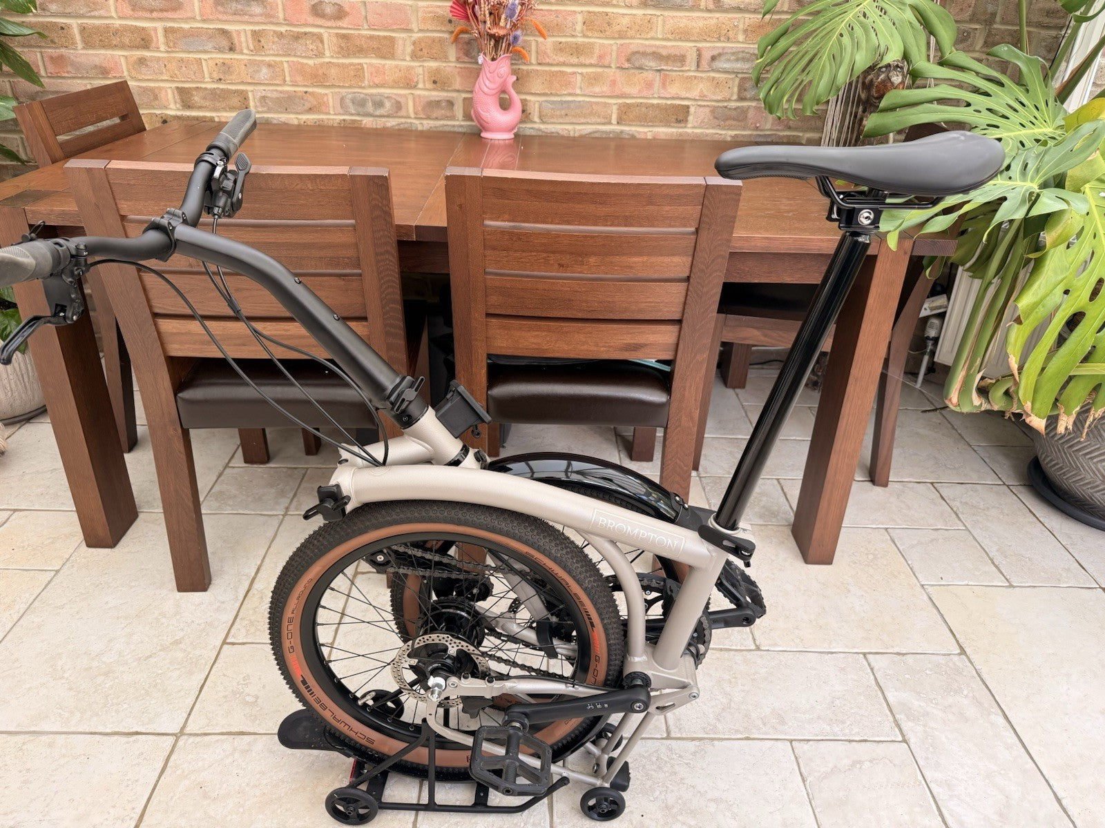 Brompton G Line 8-Speed Roller Frame Traildust White, Size Medium