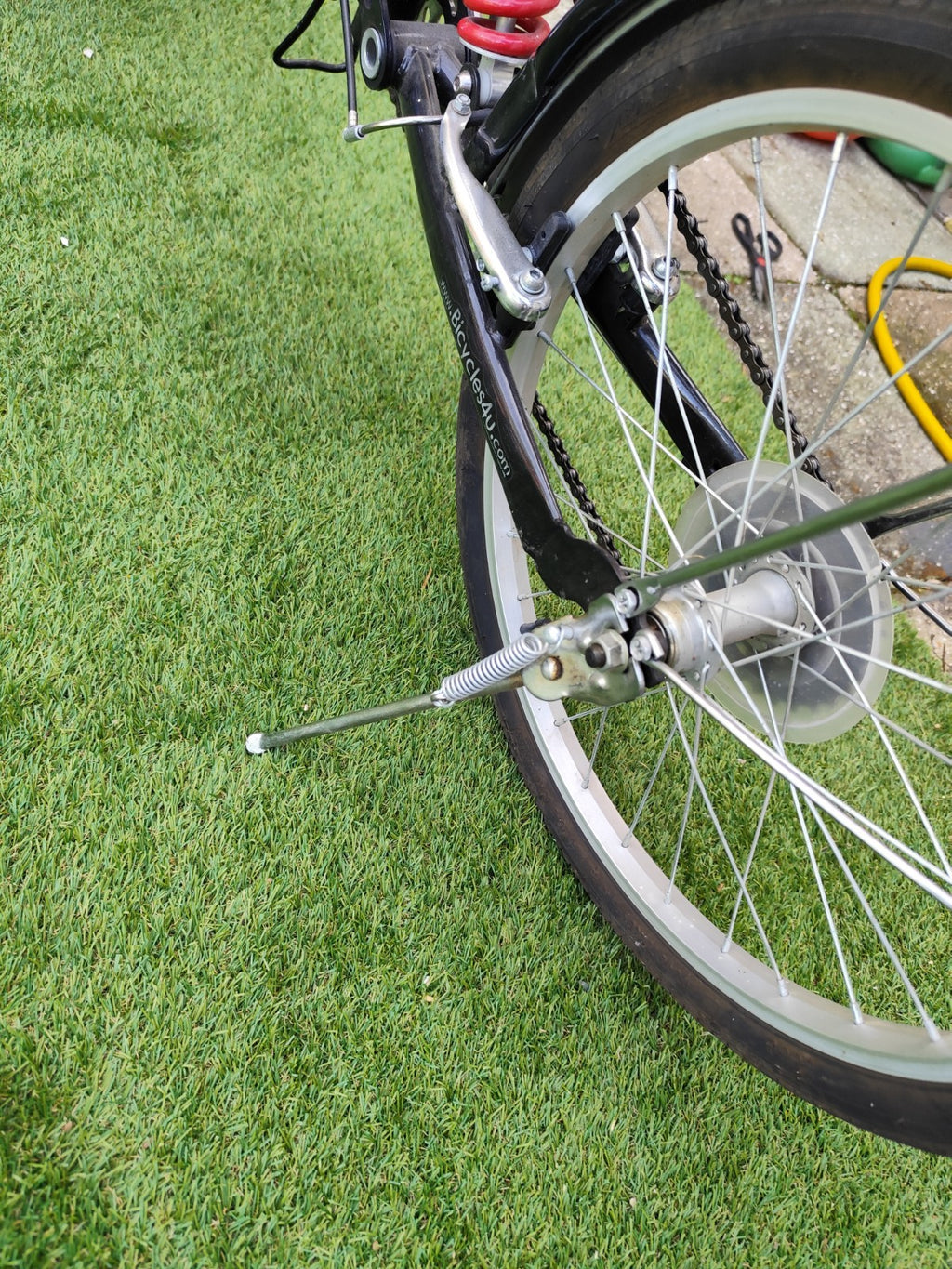 Bicycles4U folding bike .  Shimano 6 gears. See description