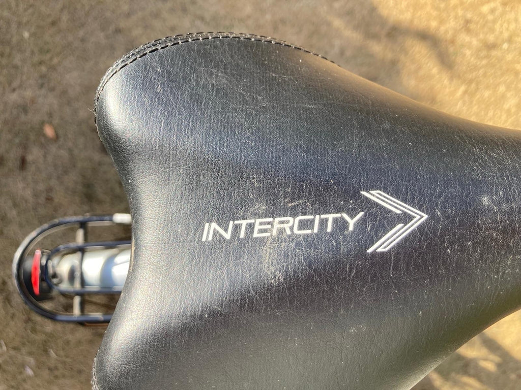 Carrera Intercity Folding Bike 20in 8-Speed V-Brake Rear Rack Mudguards Black
