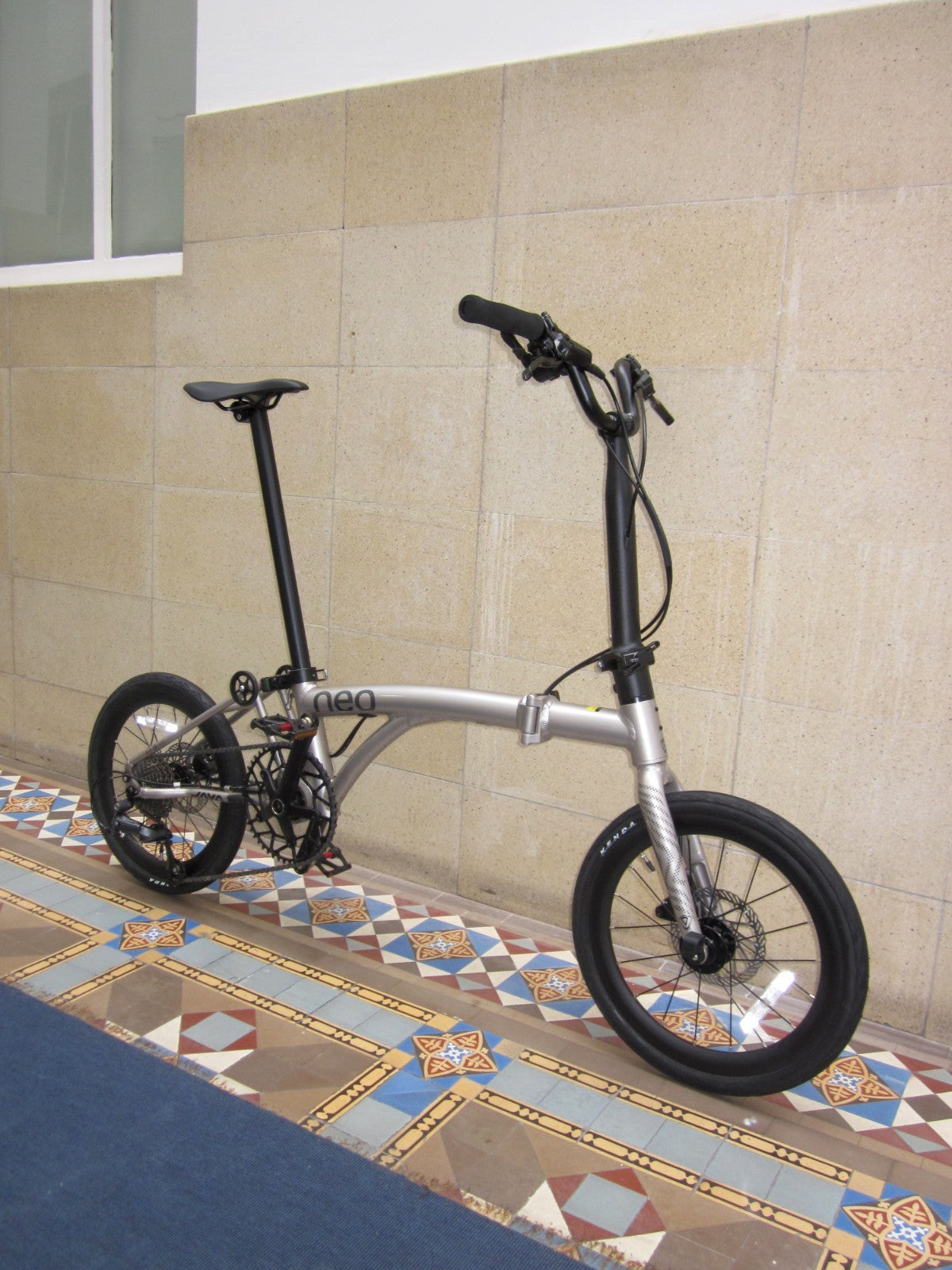 Java Neo 3 16 Inch Trifold Folding Bike (Brompton Aluminum Frame Shimano 9 Speed