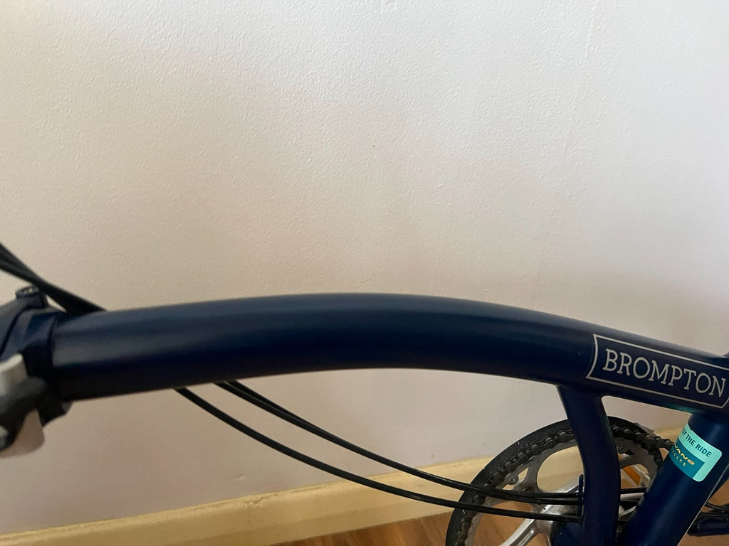 Brompton C Line M6L (6 Speed) folding bicycle - Navy BLUE (Excellent CONDITION)