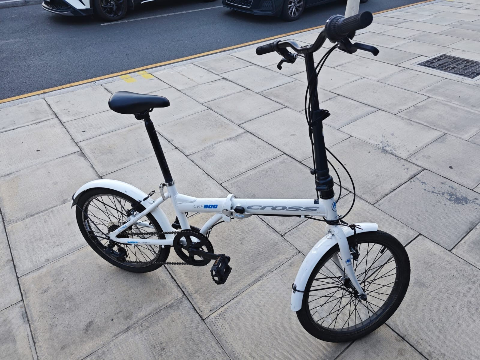 Cross CRF300 20in Folding Bike 7-Speed V-Brake White