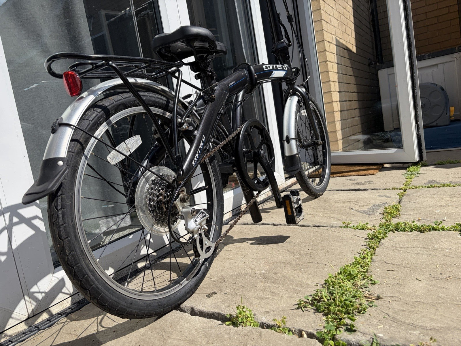 Carrera Intercity 20in Folding Bike Black/Silver Rear Rack Mudguards V-Brake