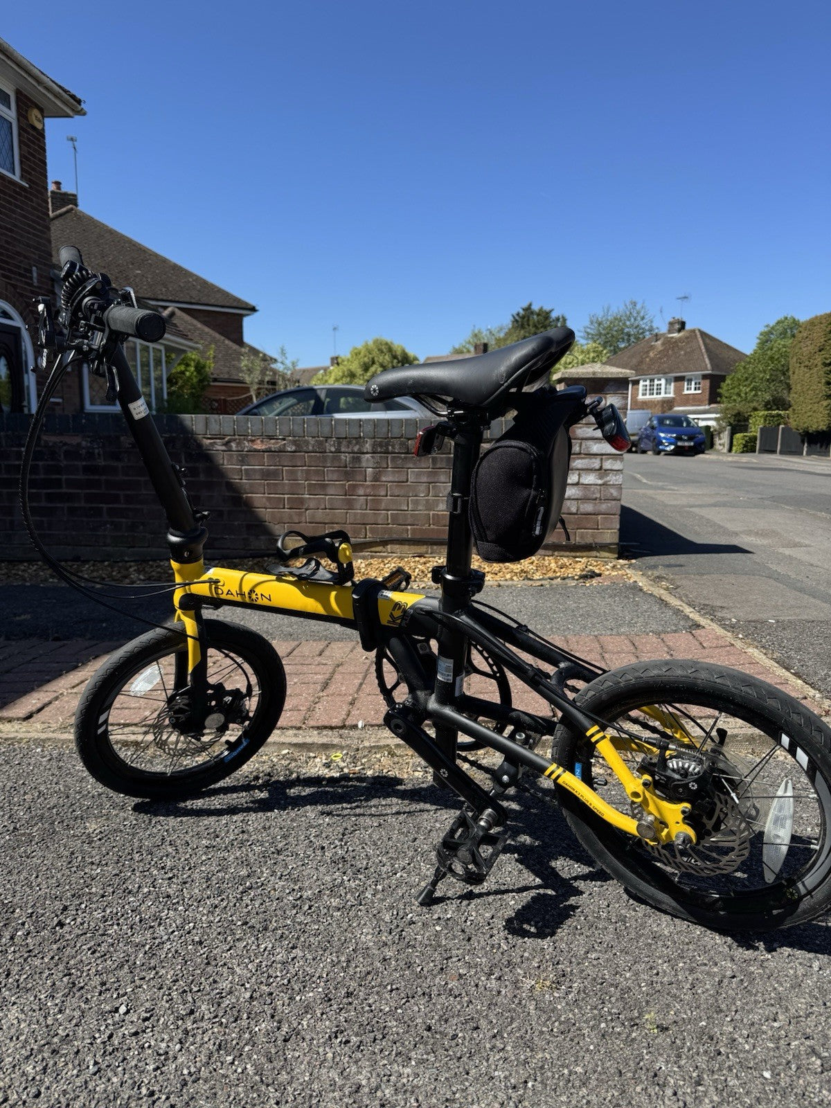 DAHON K3 Plus Folding Bike Yellow Black Aluminium 9 Speed collect from RG65HQ
