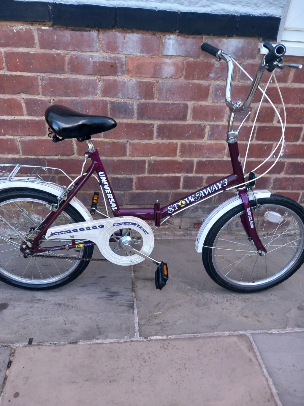 Universal Stowaway Folding Bike 3-Speed, 20" Wheels Excellent Condition