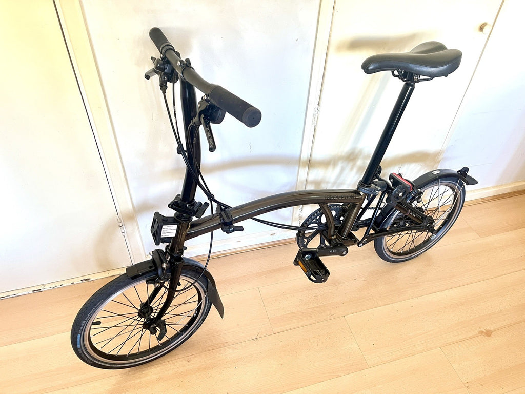 Brompton C Line Explore 6 Speed Folding Bike Low Handlebar Black/Golden Lacquer