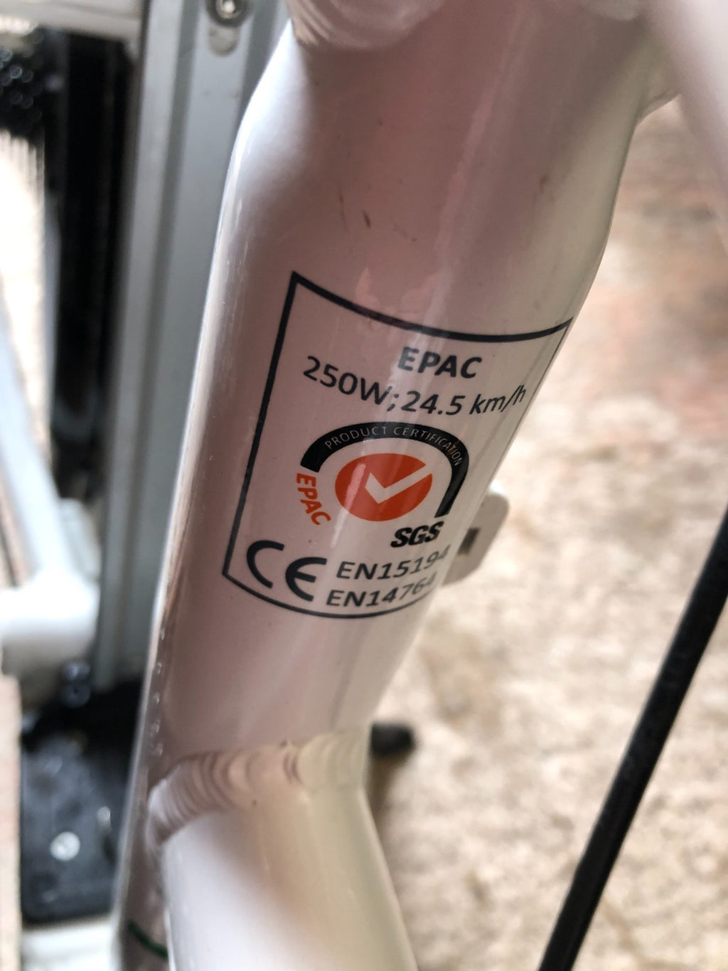 Volt Metro Folding Bike in white