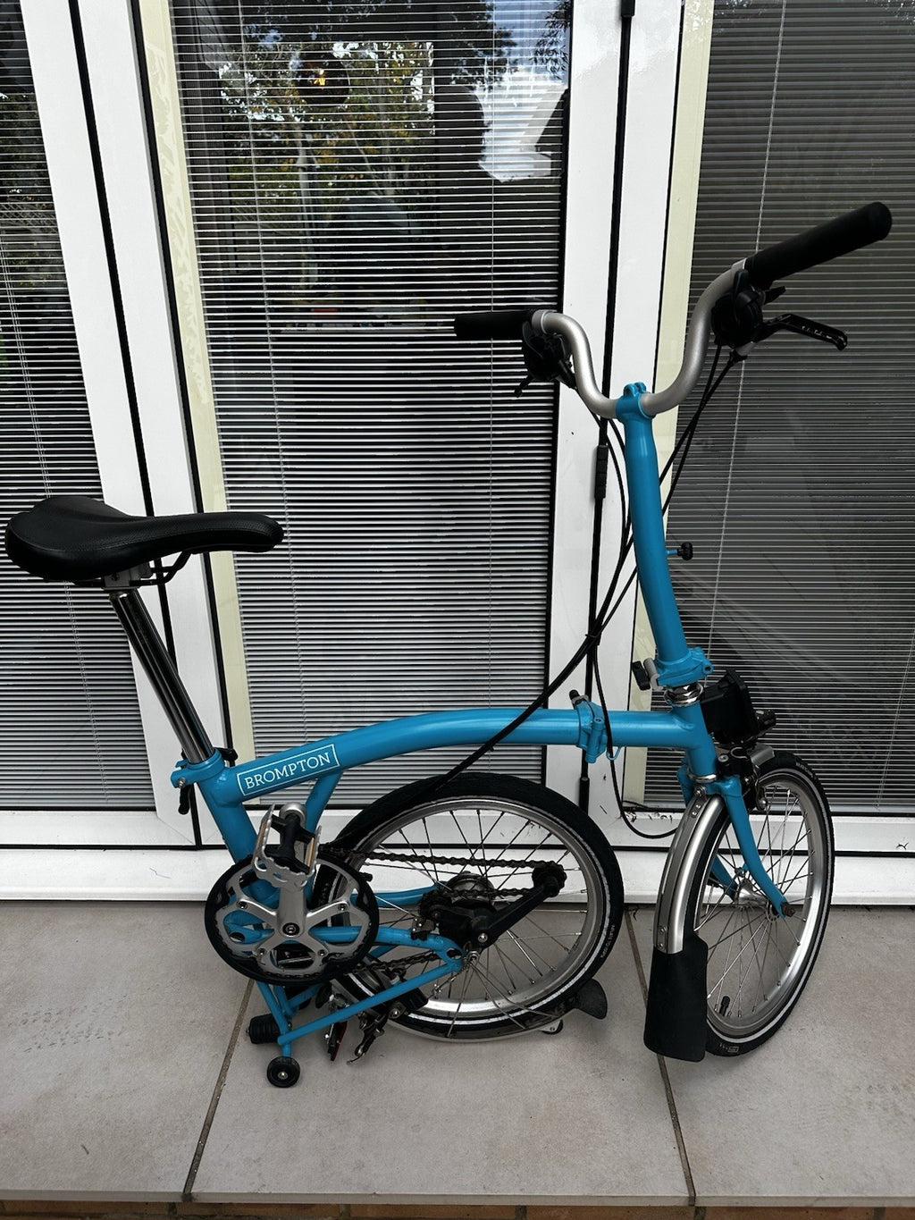 2018 Brompton M6L Folding Bike – Lagoon Blue – Six Speed – Mudguards & Bag