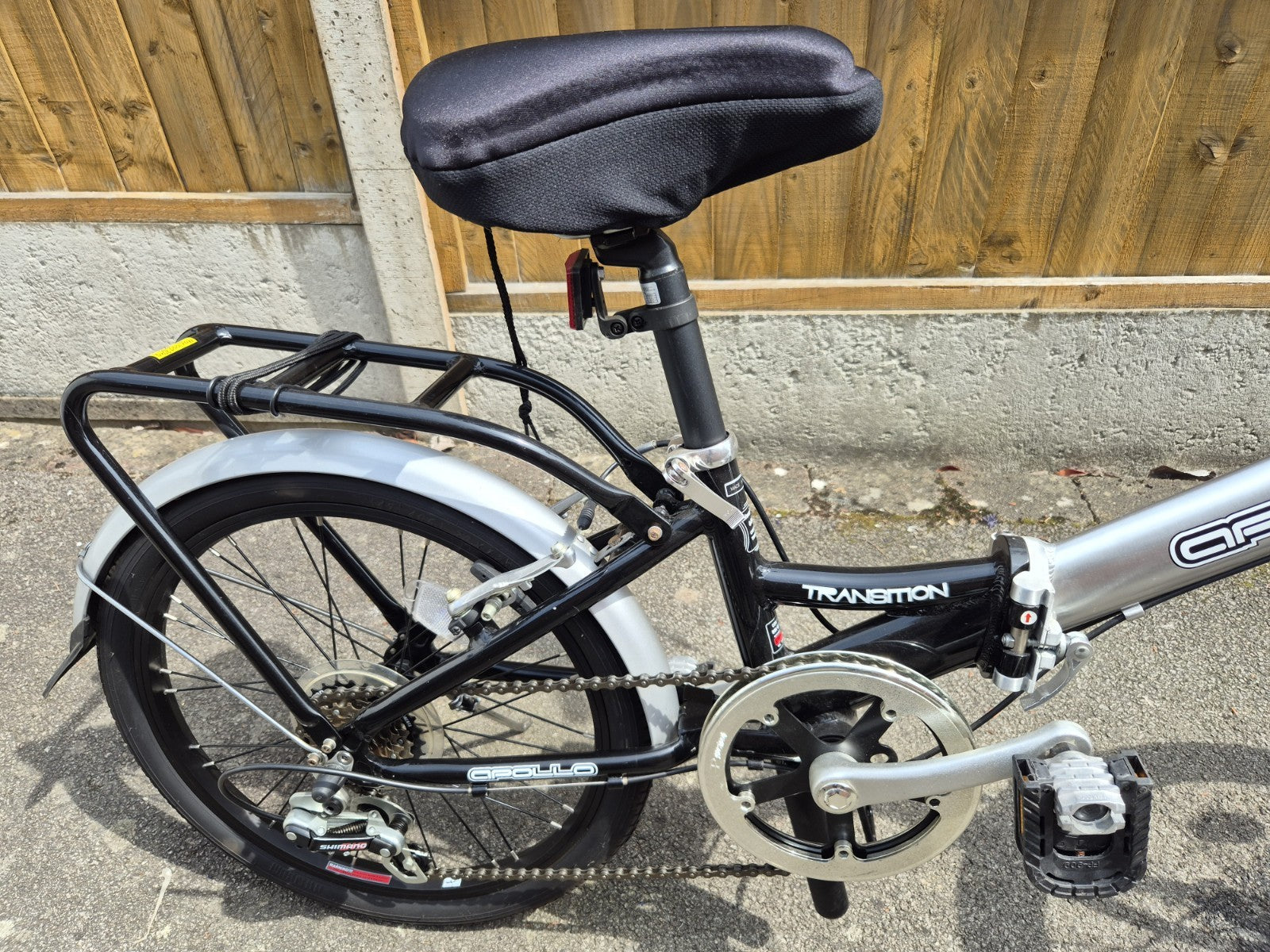 Apollo Aluminium 20in Folding Bike Silver/Black Mudguards Rear Rack V-Brakes