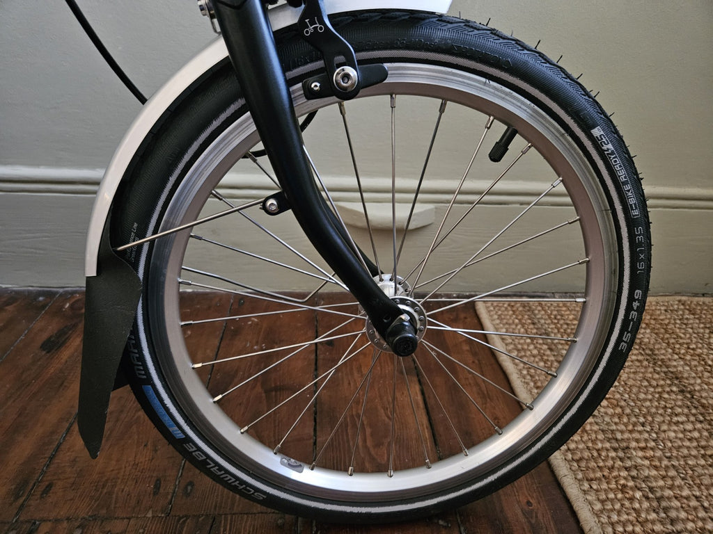2021 Brompton M3L 3-Speed Folding Bike – Black – Exceptionally Lightly Used