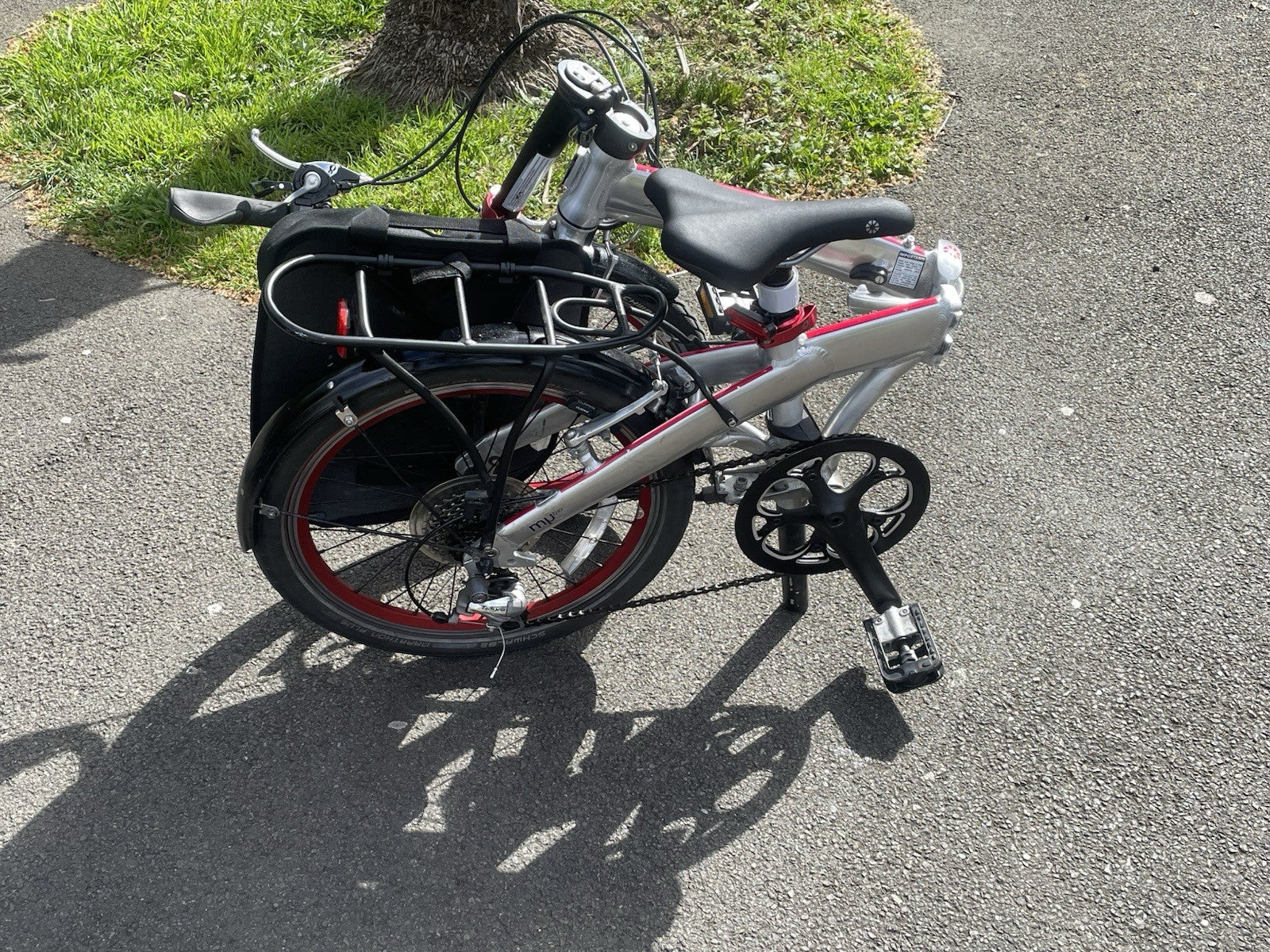 Dahon Mu d10 Folding Bike