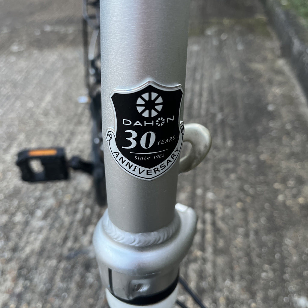 Dahon Vitesse Aluminium Folding Bicycle  7 Speed HUB Gears Bike