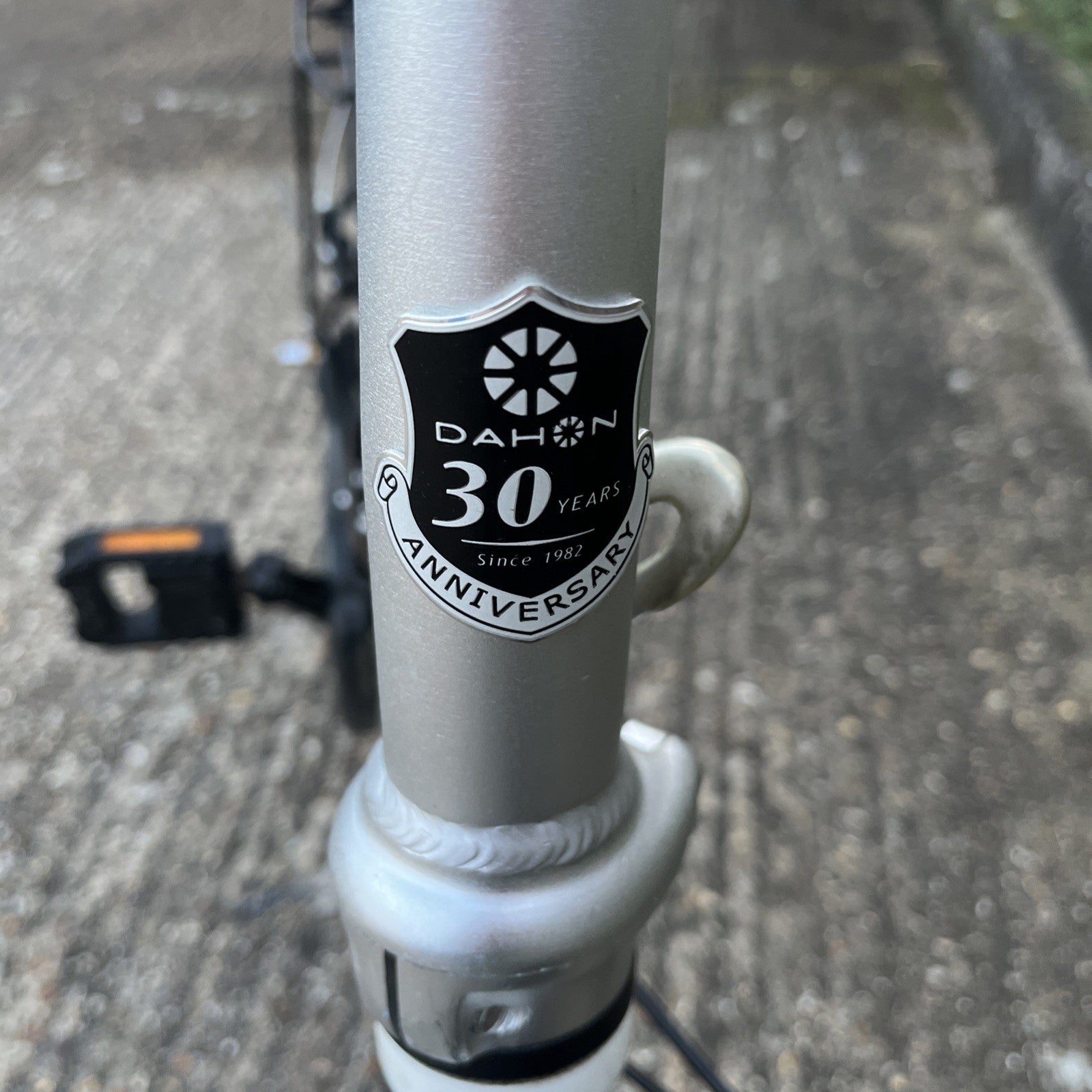 Dahon Vitesse Aluminium Folding Bicycle  7 Speed HUB Gears Bike