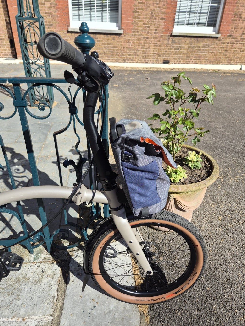 Brompton G Line 4 Speed Medium Super Roller Folding Bike £2850