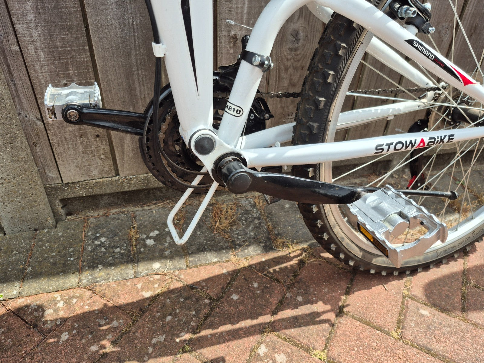 Stowabike MTB Folding Bike 26'' - 18 Speed Shimano; Dual Shocks; Folding Pedals
