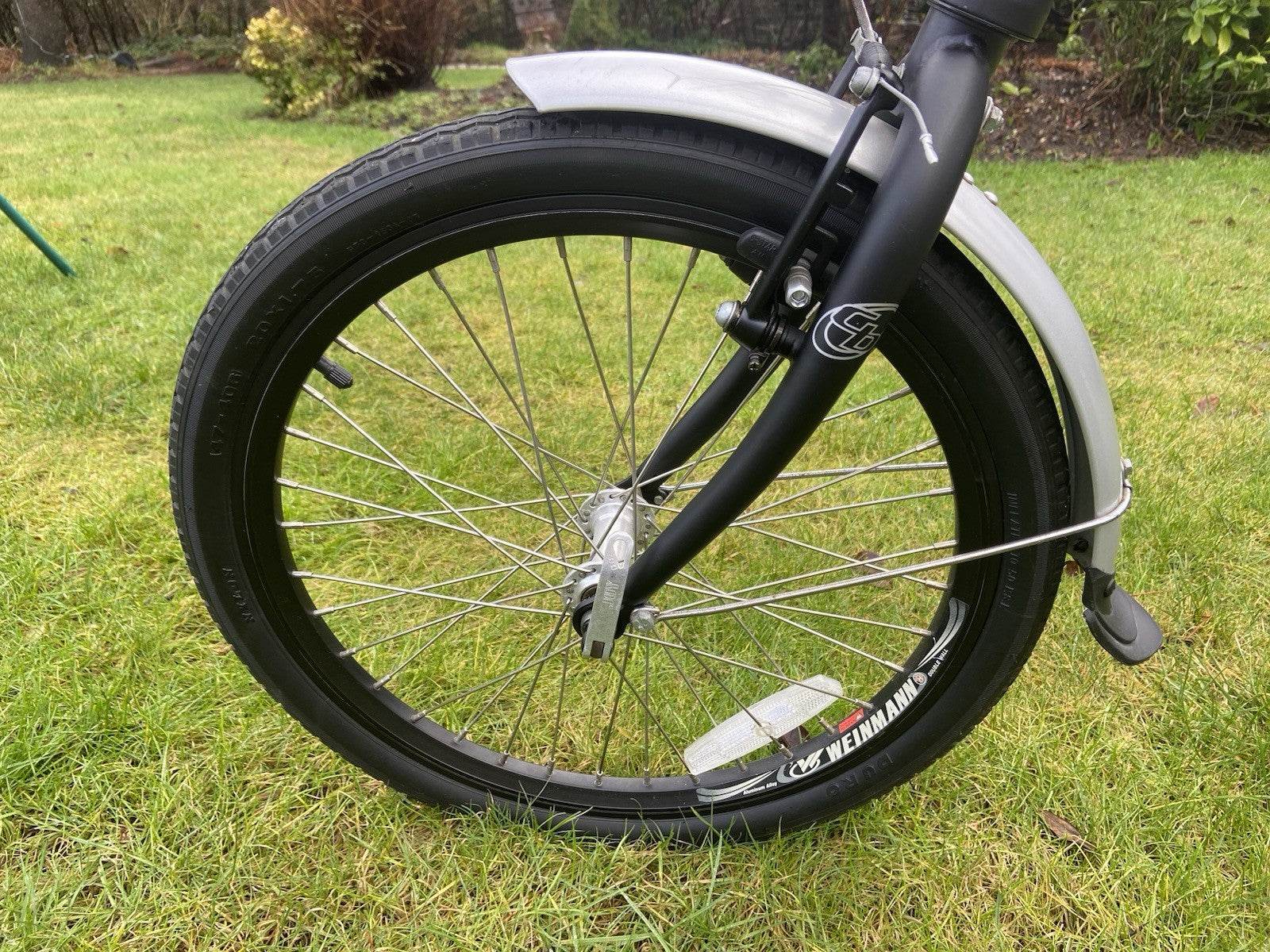Claudebutler Cirrus folding Bike. Excellent condition. Circa 2012