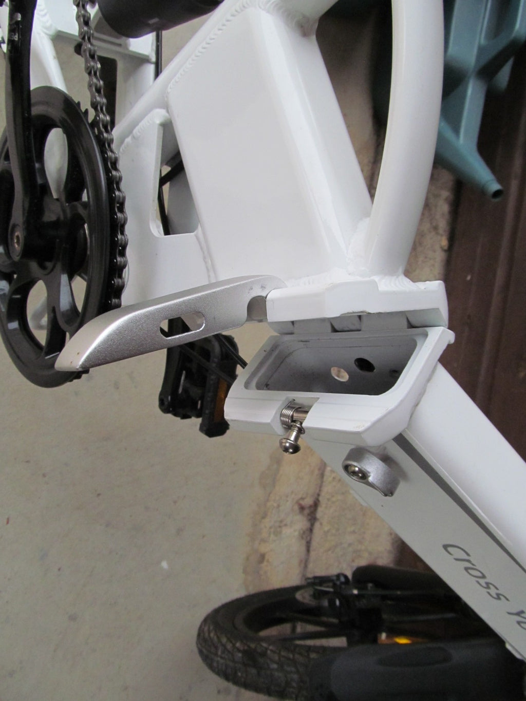 ADO Cross Your City Folding Bike, Suspension, mudguards, rides well, stops well