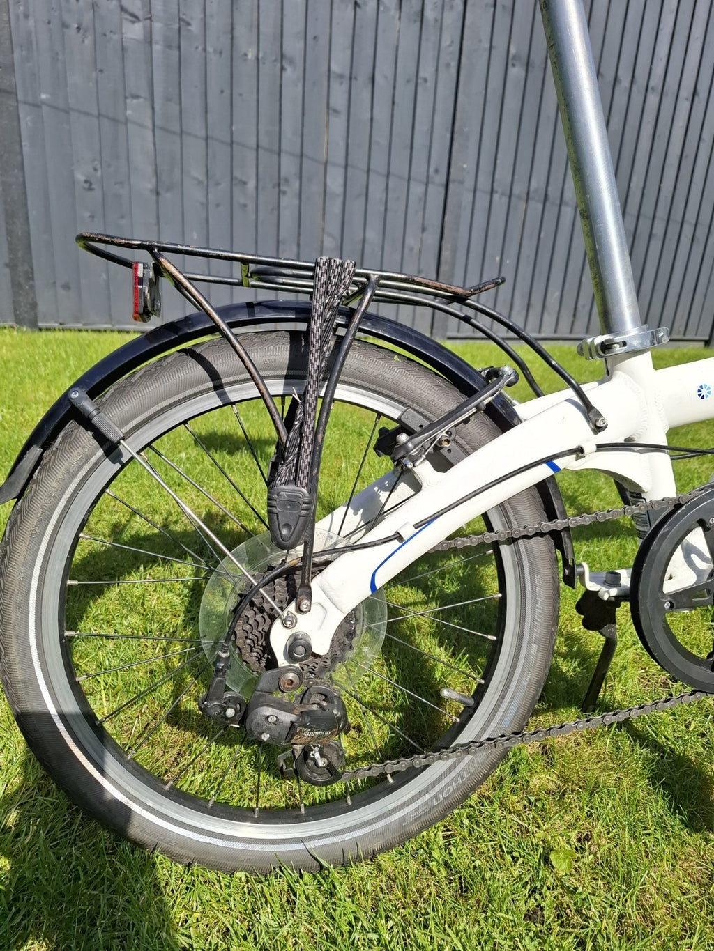 Dahon Vybe D7 Folding Bike White Alloy Lightweight 7 speed 11kg Adjust Seat+Bars