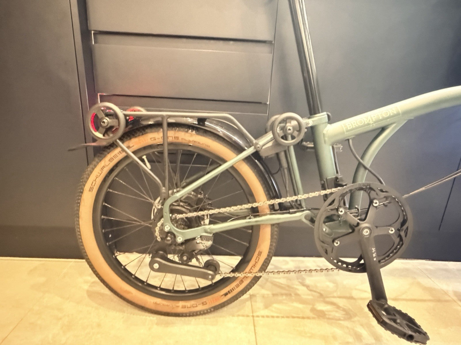 Brompton G Line Electric 4 speed - Forest Green - Medium - 164 miles, Sep 2025!