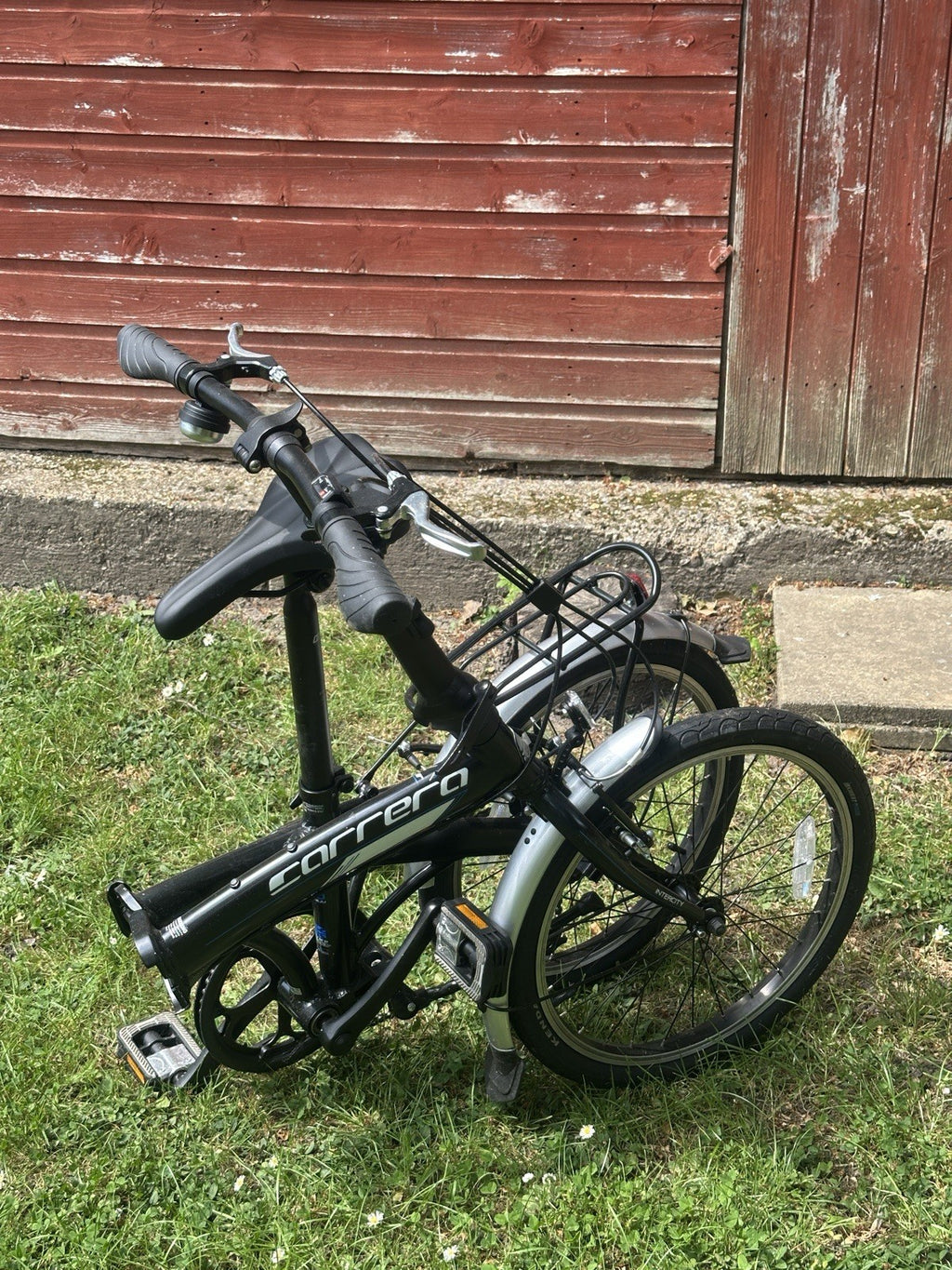 Carrera Intercity Folding Bike 8-Speed, Black