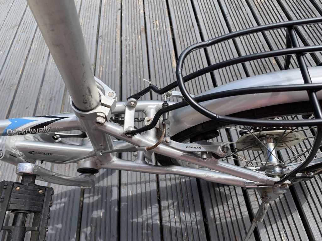 Raleigh Boardwalk Lite 16" Wheel Aluminium Folding Bike with Philips Carrier Bag