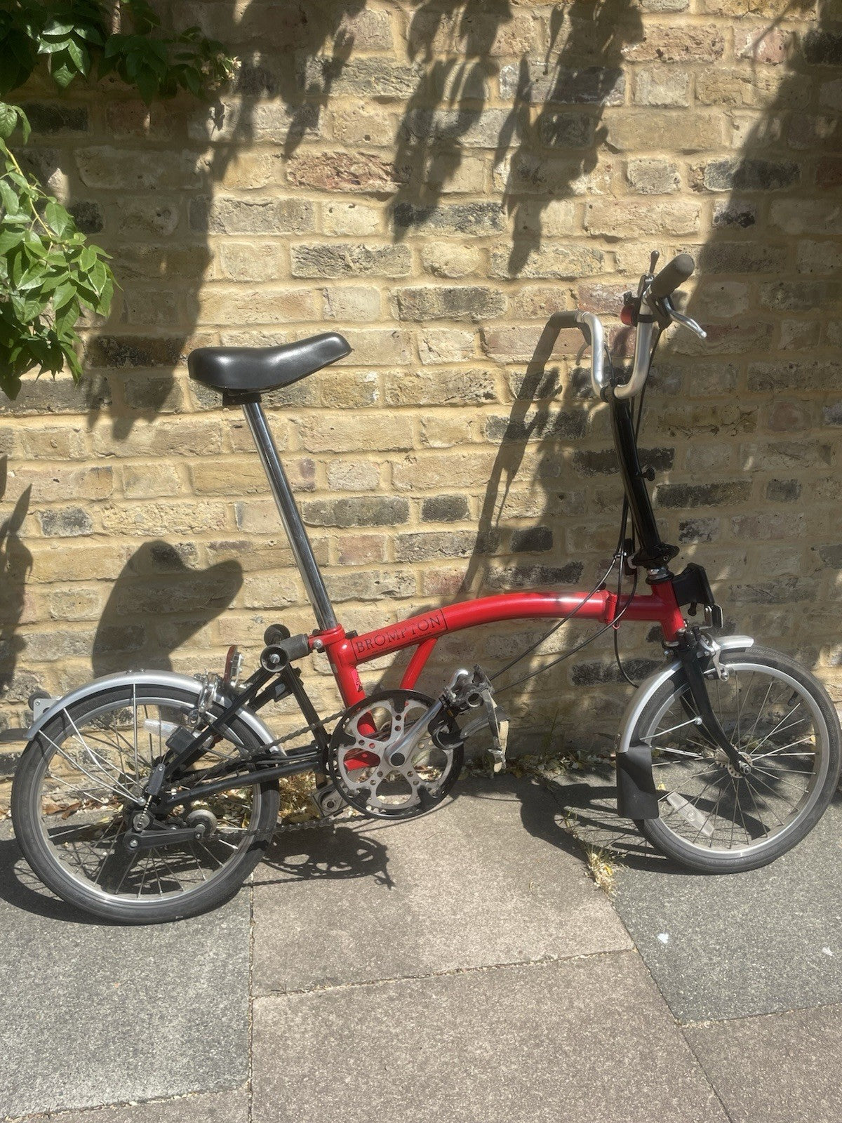 Brompton M3L Folding Bike - Red/Black