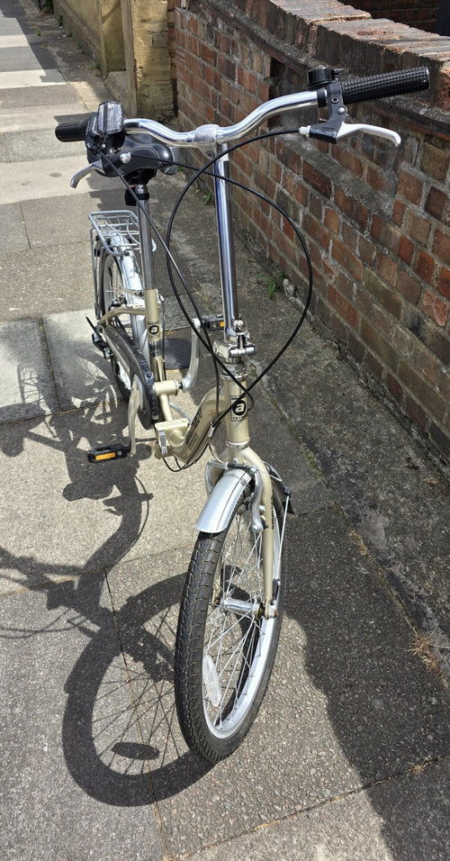 Ammaco Folding Cycle 20 Inch Wheel,great Condition.neat Clean Some Accesories .