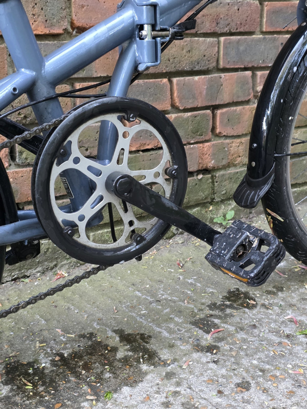 BTWIN FOLD UP BIKE (20" WHEELS)