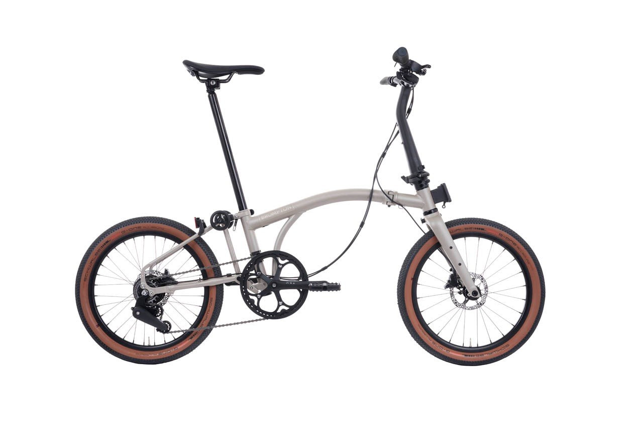 Brompton G Line 2026 with Roller Frame - 8-speed, Traildust White, Medium