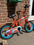 Apollo Claws 14" bike. Clean condition + folding stabilisers!