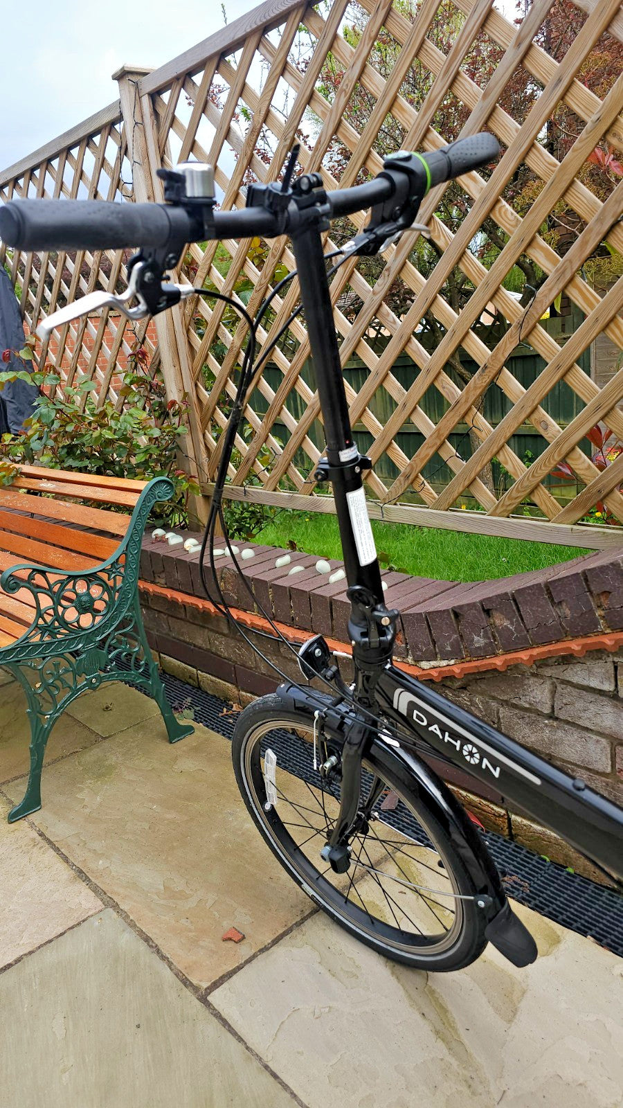 Dahon Vitesse D8 Folding Commuter Bike, Obsidian black - Pro-Serviced V.G.C