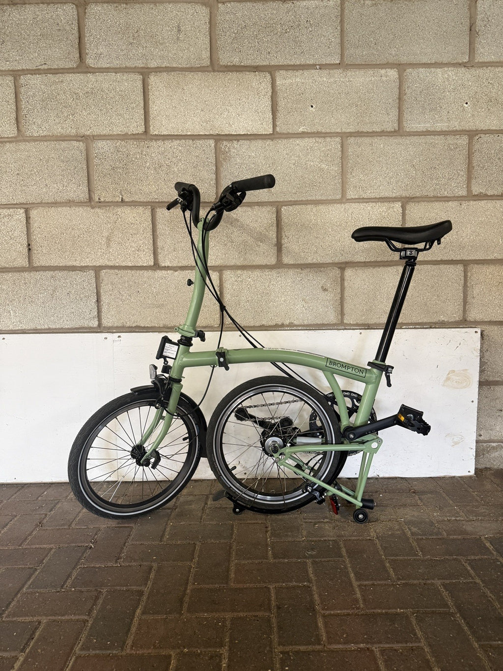 Brompton C Line Explore Folding Bike in Matcha Green 6 speed