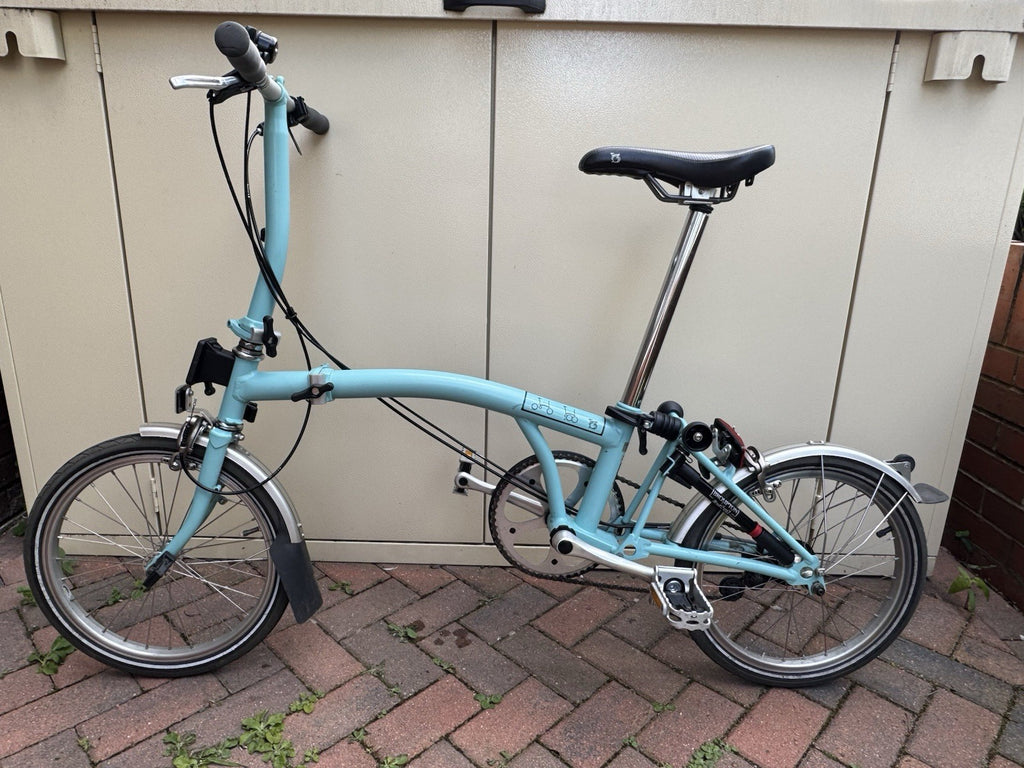Brompton Folding Bike 2-Speed With Accessories In Great Condition