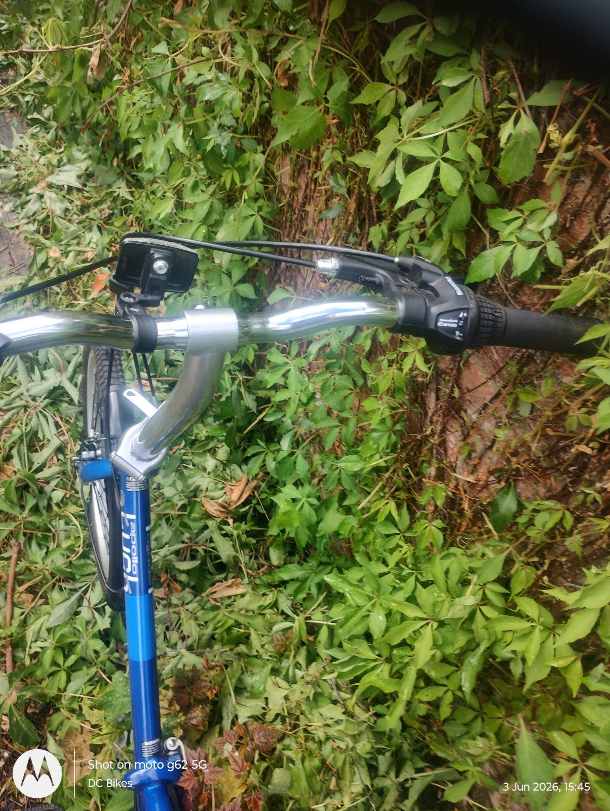 Apollo Tuck Folding Bike 20" Wheels, 6 speed, Blue