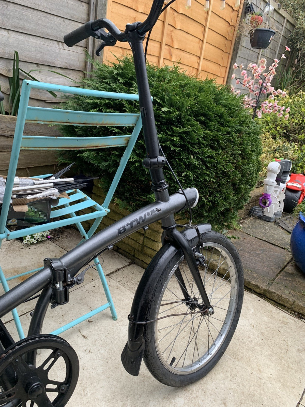 Btwin Folding Bike - 20inch - adult